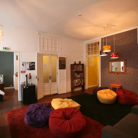 Hostal Travellers House -